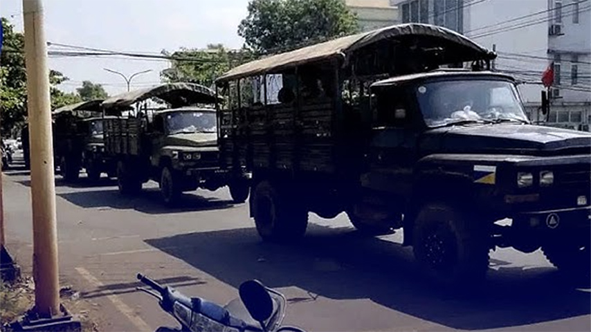ဘားအံတွင် စစ်တပ်က လမ်းပိတ်ဆို့ထားသဖြင့် မြို့ခံများ သွားလာရေးခက်ခဲ