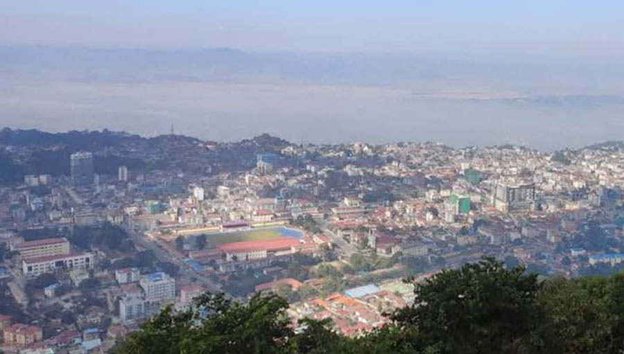 တောင်ကြီး ဘောလုံးကွင်းအနီးက ဆိုင်ခန်းများကို တတိယအကြိမ် ဖယ်ရှားခိုင်း