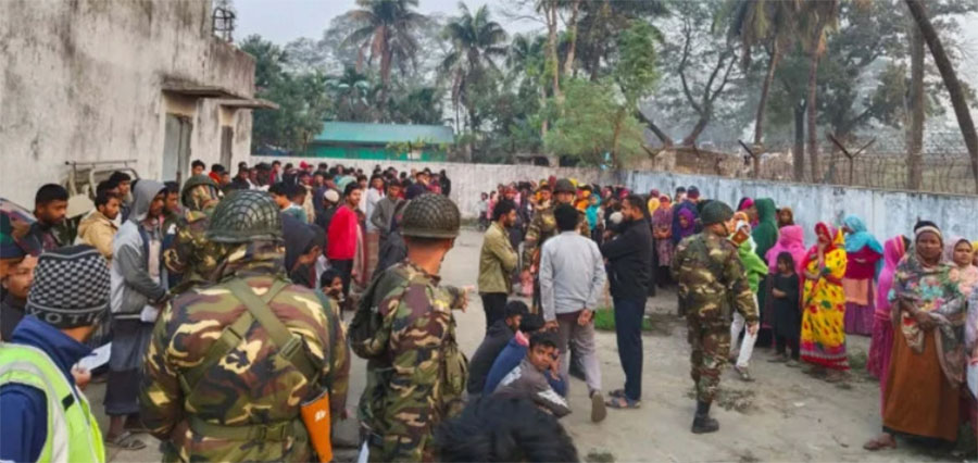 စစ်တကောင်းတွင် တရားမဝင်နေထိုင်သည့် ရိုဟင်ဂျာ ၃၄၅ ဦးကို ဘင်္ဂလားဒေ့ရှ်စစ်တပ် ဖမ်းဆီး