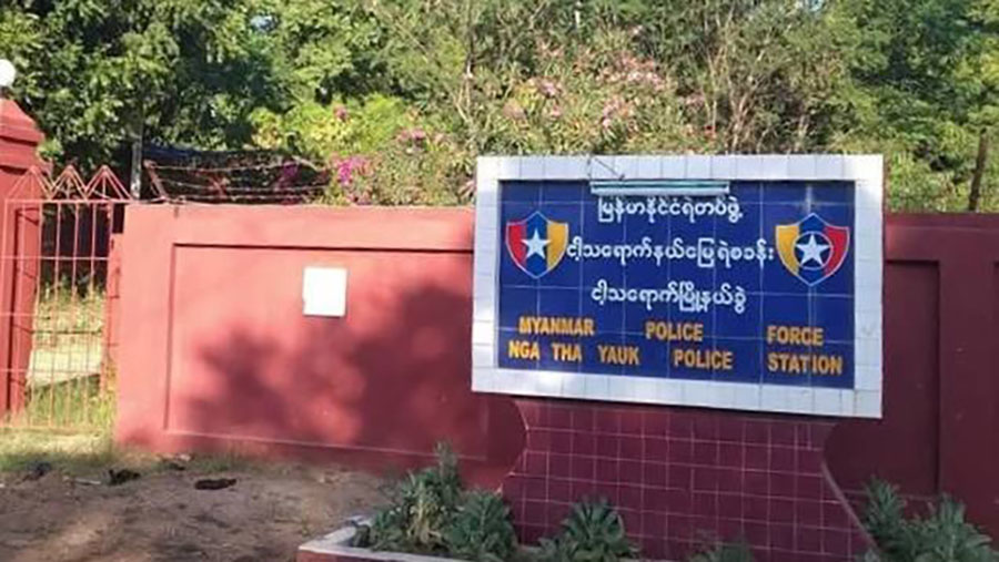 ငါ့သရောက်နယ်မြေရဲစခန်းရှေ့၌ စစ်ကောင်စီ စစ်သားများ ပစ်ခတ်ခံရပြီး ၁ ဦး သေဆုံး