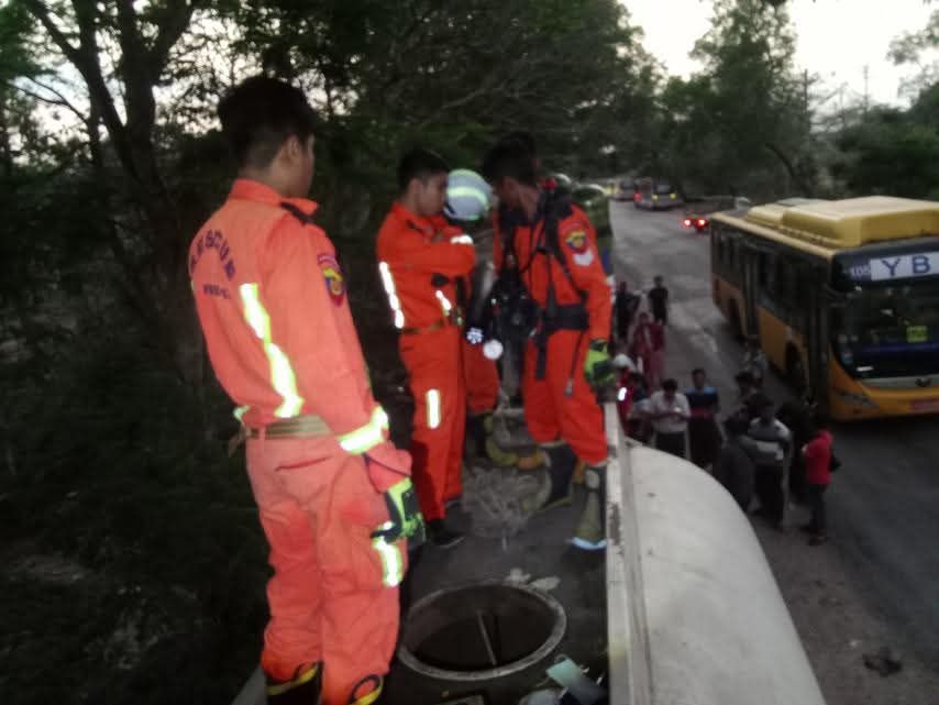 မှော်ဘီတွင် ဆီဘောက်ဆာယာဥ်အတွင်း သေဆုံးနေသည့် အမျိုးသား ၂ ဦး ရုပ်အလောင်းတွေ့