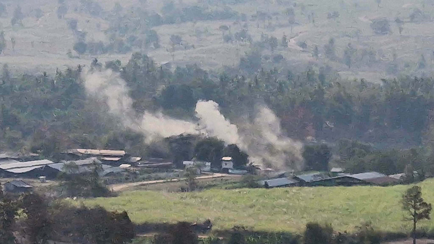 စစ်ကောင်စီတပ်က ပစ်ခတ်သည့် လက်နက်ကြီးကျည် ထိုင်းဘက်ကျပြီး ရွှေ့ပြောင်းလုပ်သား ၁ ဦး ထိမှန်သေဆုံး