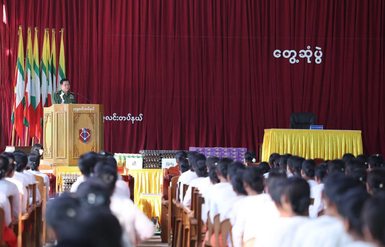 စစ်ကိုင်းတိုင်းအတွင်း တော်လှန်ရေးအားကောင်းမှုကို စစ်ခေါင်းဆောင် ပြစ်တင်