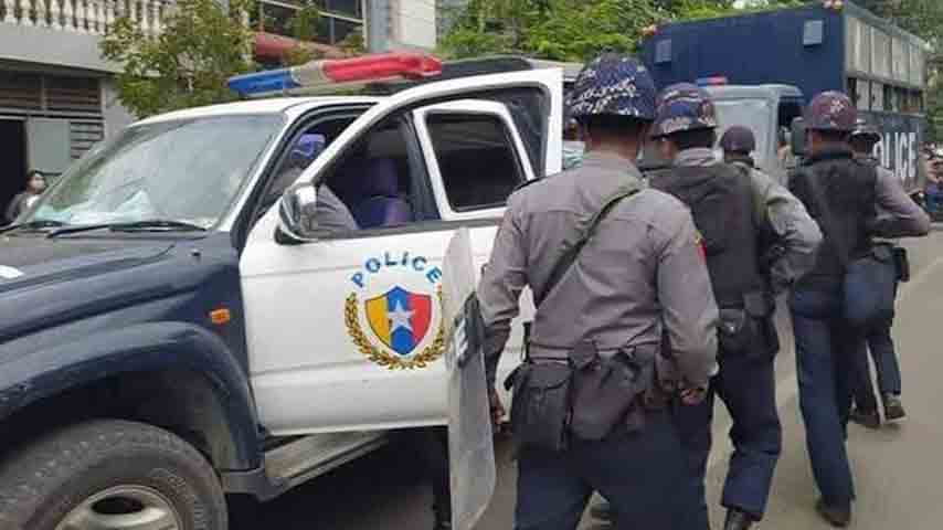 လူမှုကွန်ရက်တွင် စစ်ကောင်စီဆန့်ကျင်စာရေးသားခဲ့သည့် ဧရာဝတီတိုင်းက ပြည်သူ  ၂၀ ကျော် ဖမ်းဆီးခံရ  