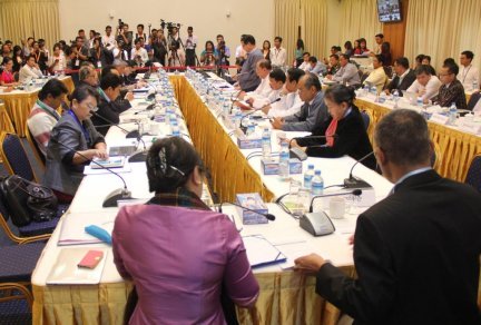 ျပည္ေထာင္စုေန႔တြင္ တႏိုင္ငံလံုးအပစ္ရပ္လက္မွတ္ ေရးထိုးဖြယ္ရွိ