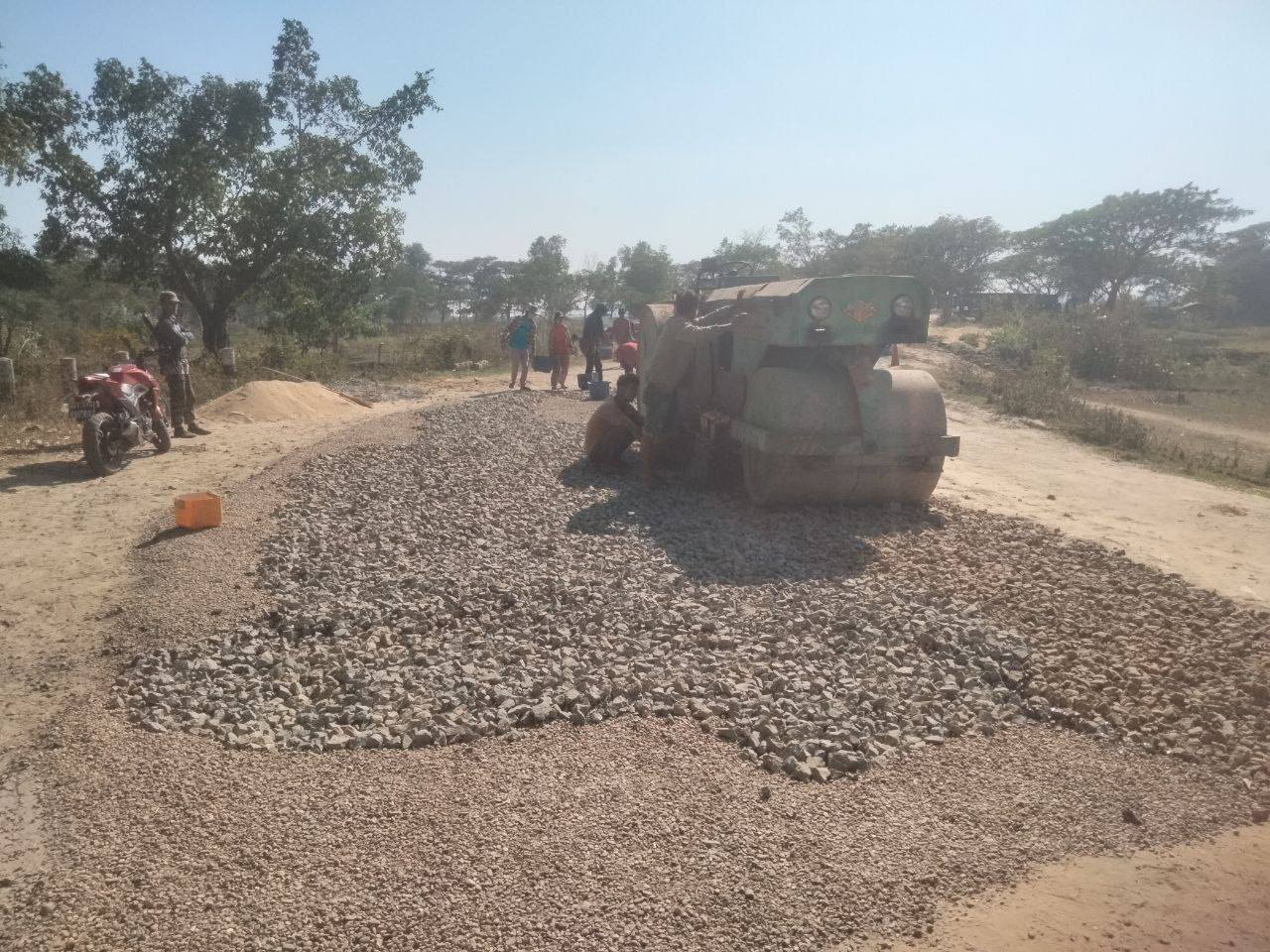 အာရက္ခတပ်တော် (AA) ထိန်းချုပ်နယ်မြေ၌ လမ်း၊ တံတားများ ဆောက်လုပ်နေ 