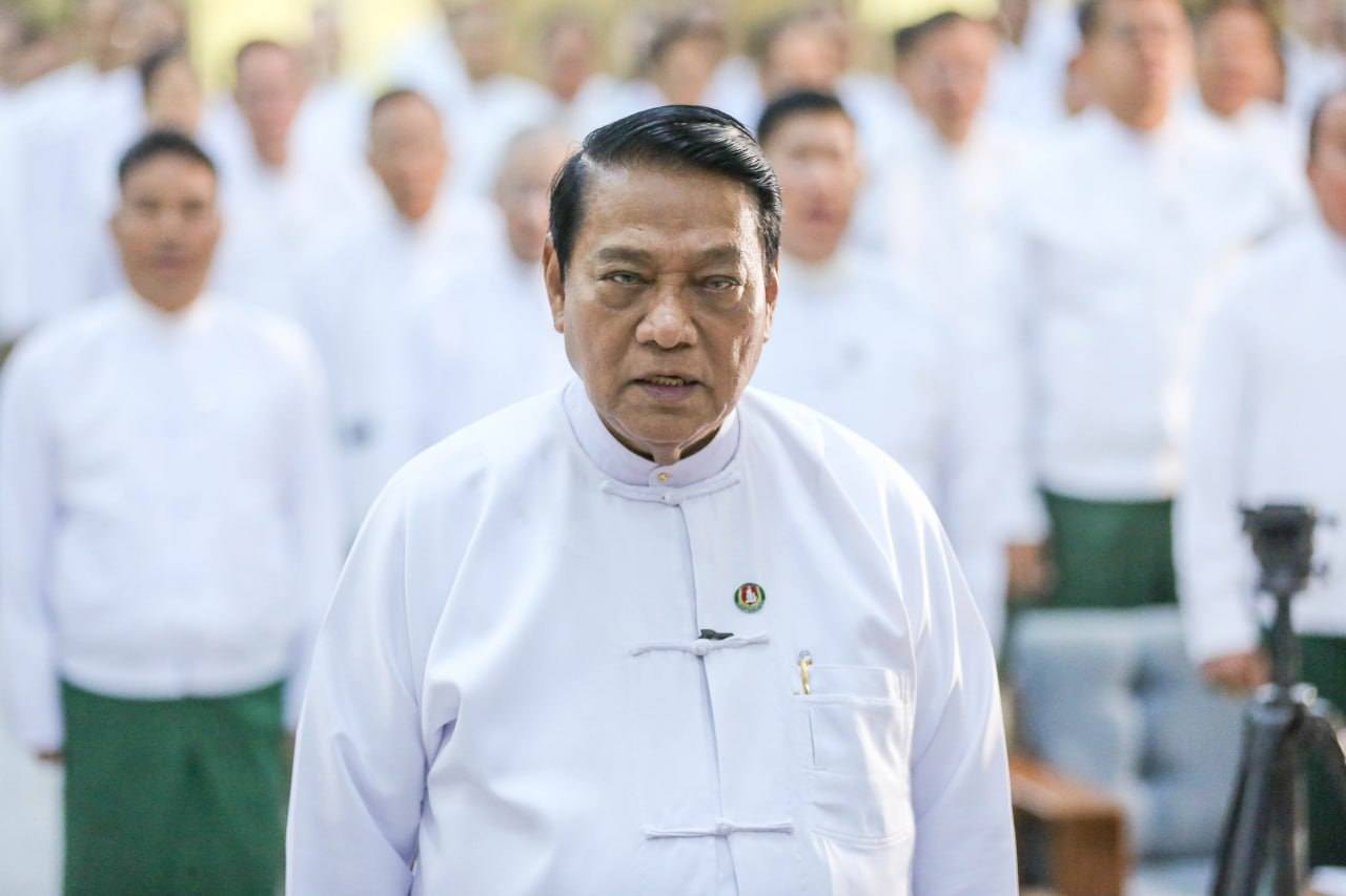မင်းအောင်လှိုင် သမ္မတ လုပ်နိုင်ပြီး ကြံ့ခိုင်ရေးဥက္ကဋ္ဌ ဦးခင်ရီ လွှတ်တော်ဥက္ကဋ္ဌ နေရာသာရမည်ဟု သတင်းထွက်