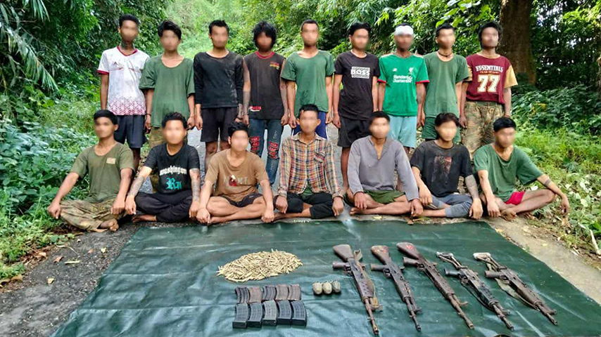 ကပစ ၁၆ ကာကင်းတိုက်ပွဲမှ ထွက်ပြေးလာသည့် စစ်သား ၅ ဦးကို AA ဖမ်းမိ