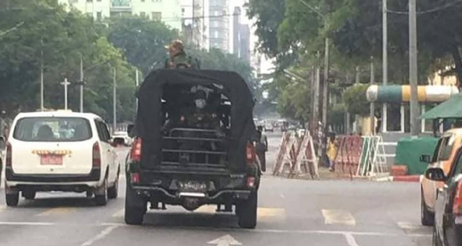ရန်ကုန်တွင် အလုပ်လုပ်နေသည့် ဧရာဝတီတိုင်းမှ လူငယ် ၃ ဦး ပေါ်တာဆွဲခံရ