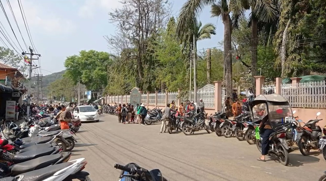 မိုးကုတ်တွင် စစ်တပ်အုပ်ချုပ်ရေးယန္တရား ပြန်လည်ပတ်နိုင်ပြီလား