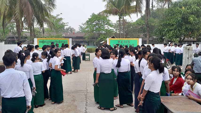 ရခိုင် မြို့နယ် ၃ ခုတွင် တက္ကသိုလ်ဝင် စာမေးပွဲ ၁၇၀၀ ကျော် ဖြေဆို