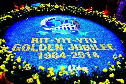 ရန္ကုန္စက္မႈတကၠသိုလ္ ႏွစ္ ၅၀ ျပည့္ ေ႐ႊရတု အခမ္းအနား (ဓာတ္ပံု)