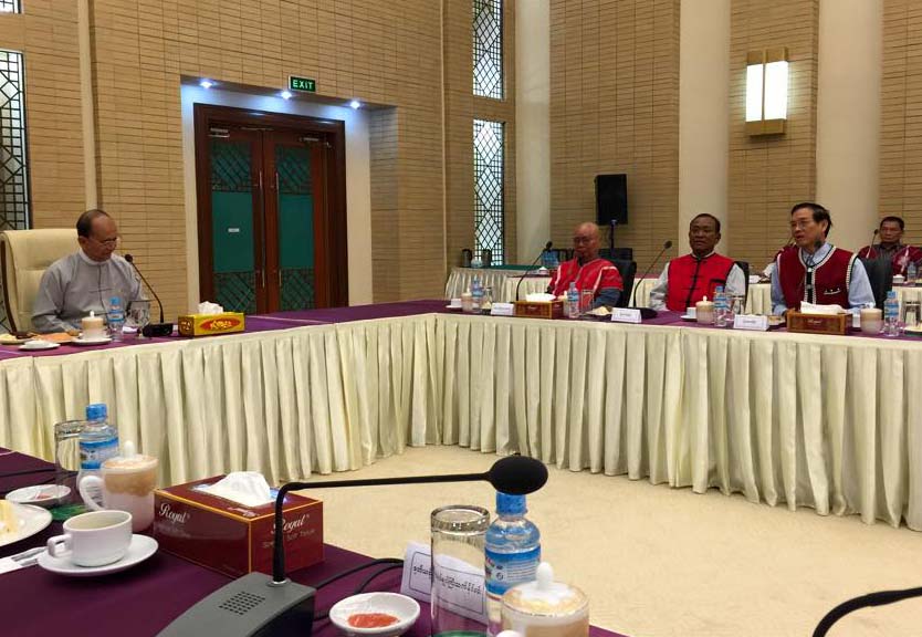 တိုင္းရင္းသားလက္နက္ကိုင္ေခါင္းေဆာင္မ်ားႏွင့္ သမၼတ တို႔ ျပည္တြင္းၿငိမ္းခ်မ္းေရး ေဆြးေႏြး