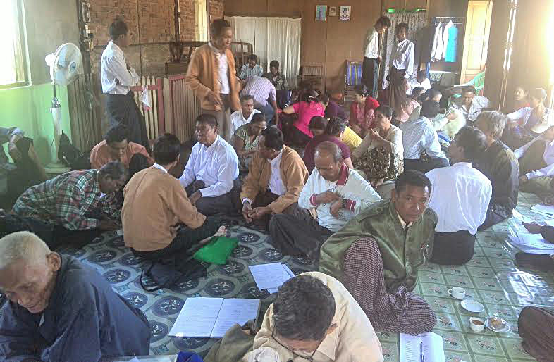 ရခိုင္ ႏိုင္ငံေရးအက်ဥ္းသားေဟာင္းမိသားစုမ်ား ပထမဆံုးအႀကိမ္ ေတြ႔ဆံု