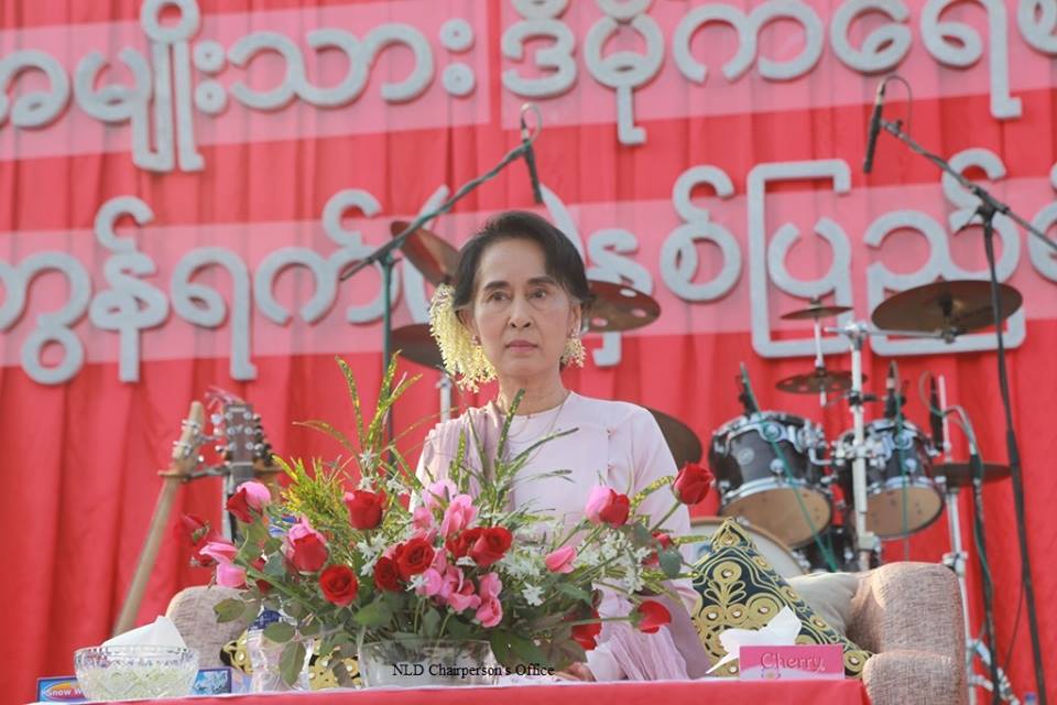 ျပည္သူမ်ား မွန္ကန္စြာဆုံးျဖတ္ႏုိ္င္ေရး ၀ုိင္းကူၾကရန္ ေဒၚေအာင္ဆန္းစုၾကည္ေျပာ