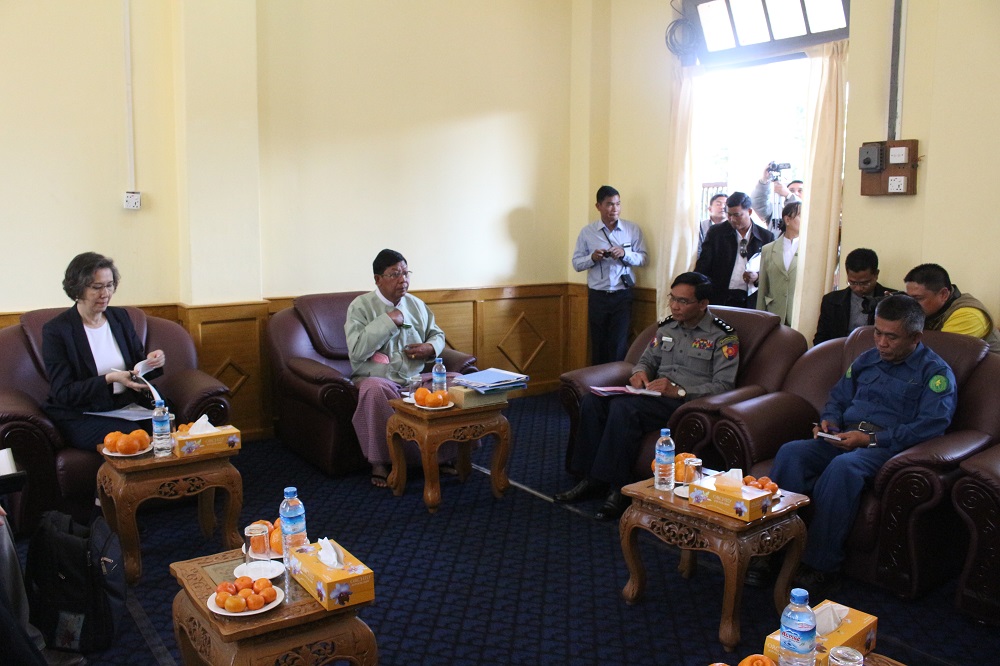 ကုလကုိယ္စားလွယ္ လားရိႈးတာ၀န္ရွိသူမ်ားႏွင့္ ေတြ႔ဆုံ (ဓာတ္ပုံ)