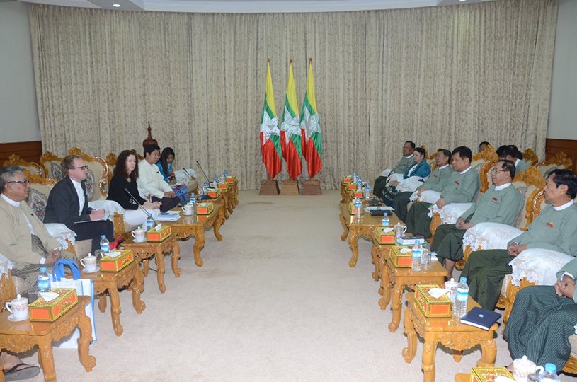 မီဒီယာမ်ား ဘက္မလိုက္ၾကရန္ ေရြးေကာက္ပြဲေကာ္မရွင္ တိုက္တြန္း