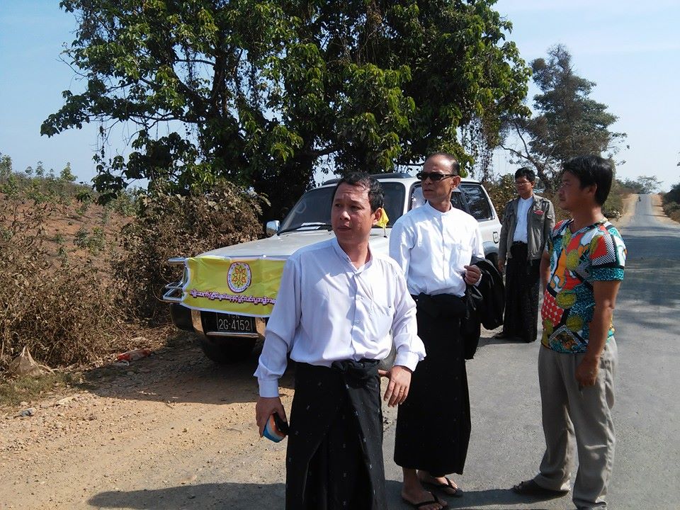 ပိတ္မိစစ္ေဘးေရွာင္ေတြကို ကူညီအားေပးဖို႔ လာၾကတာပါ - ဦးၿပဳံးခ်ဳိ