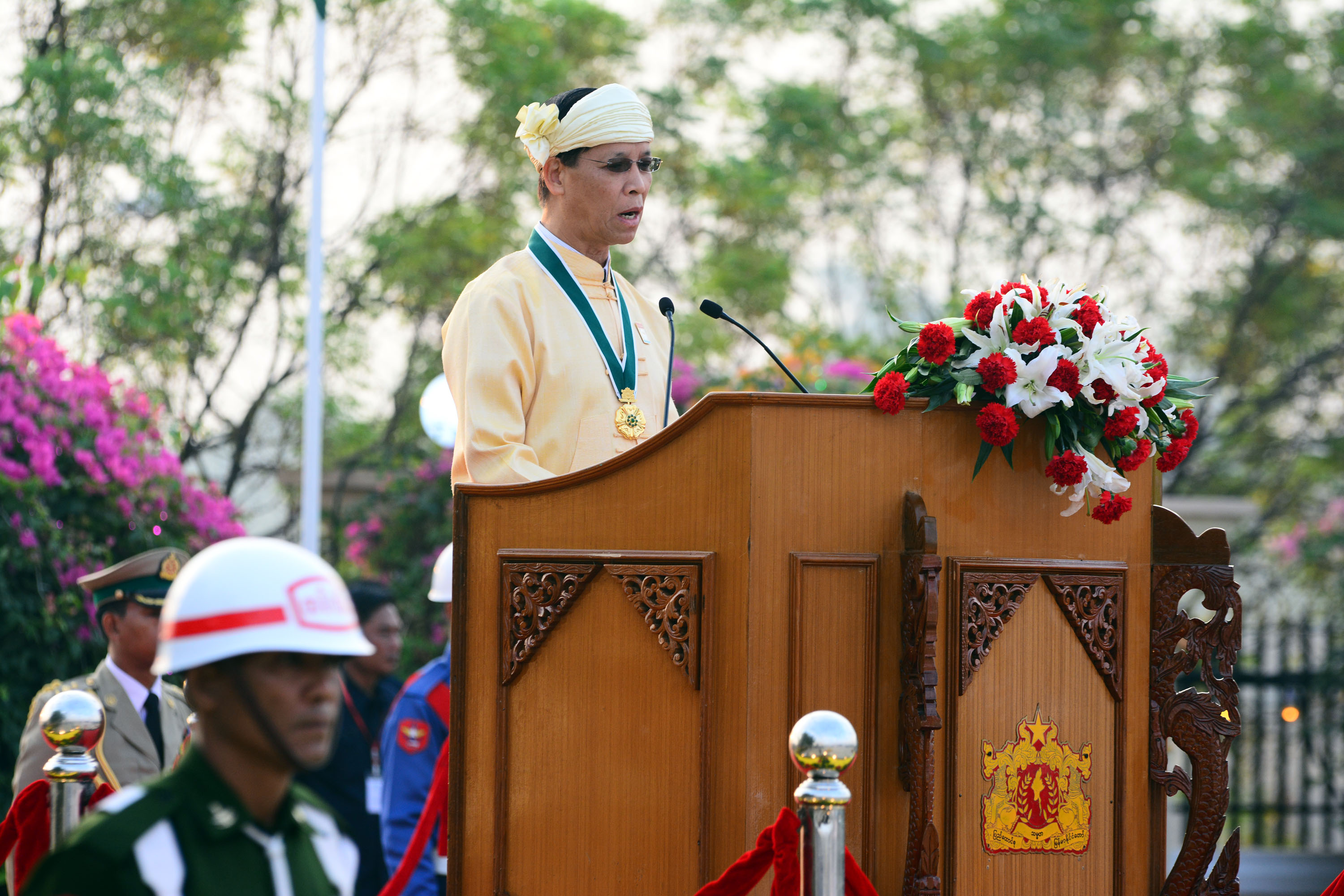 ဖက္ဒရယ္ျပည္ေထာင္စုတည္ေထာင္ေရး စုေပါင္းႀကဳိးပမ္းရန္ သမၼတတိုက္တြန္း