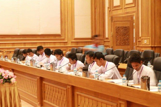 ဒီမိုကေရစီပညာေရးလႈပ္ရွားမႈ ဦးေဆာင္ေကာ္မတီ လႊတ္ေတာ္ၾကားနာပြဲ တက္ေရာက္မည္