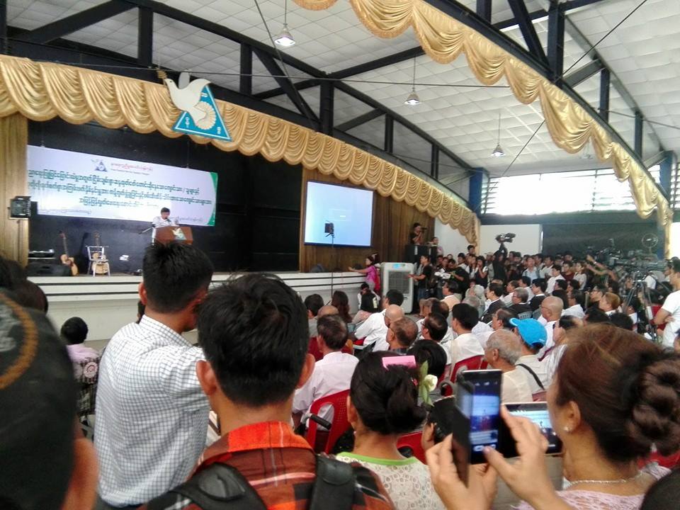 ဖမ္းဆီးထိန္းသိမ္းခံ ေက်ာင္းသားမ်ားကို အျမန္ျပန္လႊတ္ေပးေရး ေတာင္းဆိုပဲြ က်င္းပ