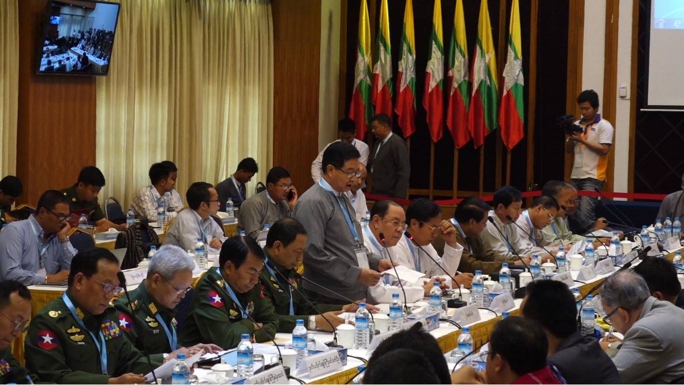 ေတာ္လွန္ေရးစကားလံုးကို အစိုးရဘက္က လက္ခံၿပီ