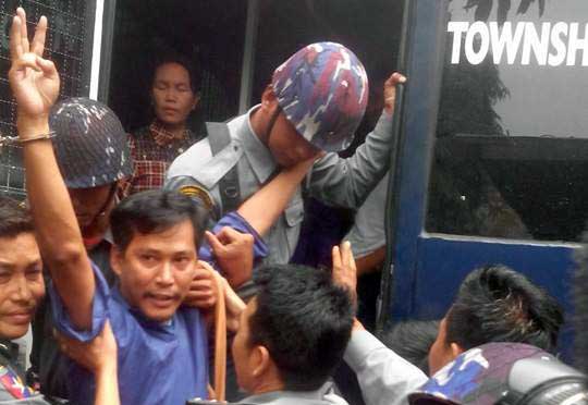 ကိုပါႀကီး အသတ္ခံရမႈနဲ႔ ပတ္သက္ၿပီး ဆႏၵထုတ္ေဖာ္သူကို ေထာင္ဒဏ္ ၆ လ ခ်မွတ္