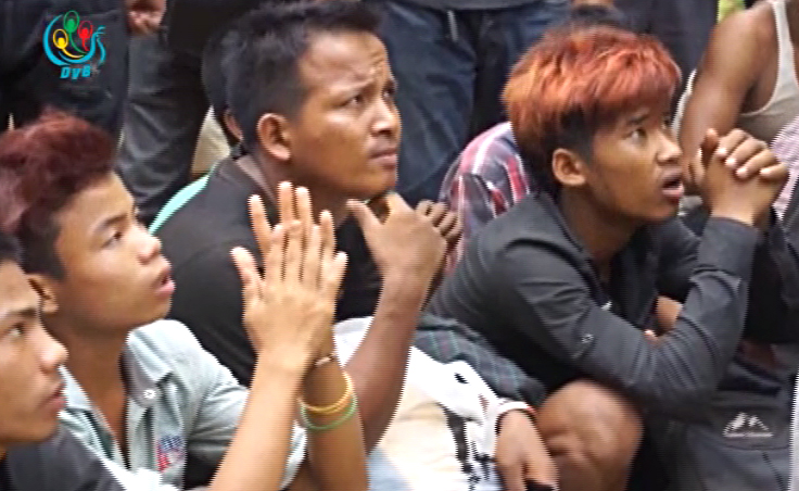 ၃ ရက္ၾကာ အစာေရစာ ျပတ္ေနသည့္ ျမန္မာ ၇၀ ေက်ာ္ကုိ ထုိင္းကယ္တင္
