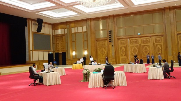 ကာခ်ဳပ္ ႏုိင္ငံျခား ခရီးစဥ္ ျပန္ေရာက္မွ ၆ ပြင့္ဆုိင္ေရး ေဆာင္ရြက္ႏုိင္မည္