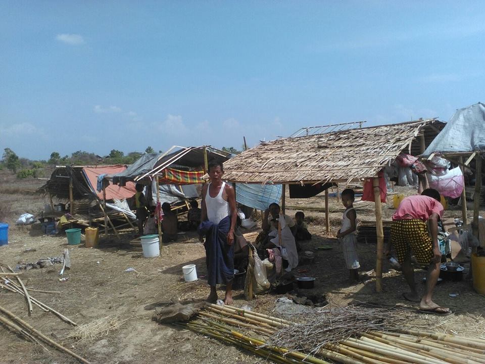နာဂစ္ဒဏ္သင့္ ျပည္သူမ်ား အကူအညီ လိုအပ္ဆဲ (ဓာတ္ပံု)