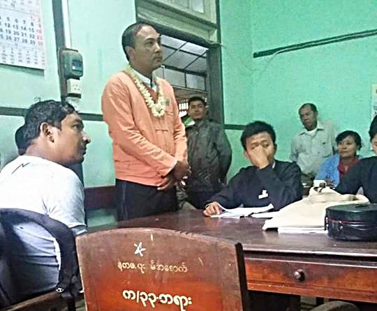 ဧရာ၀တီသပိတ္စစ္ေၾကာင္း ဦးေဆာင္သူ ေက်ာင္းဆရာကုိ ေထာင္ဒဏ္ ၃ လခ်မွတ္