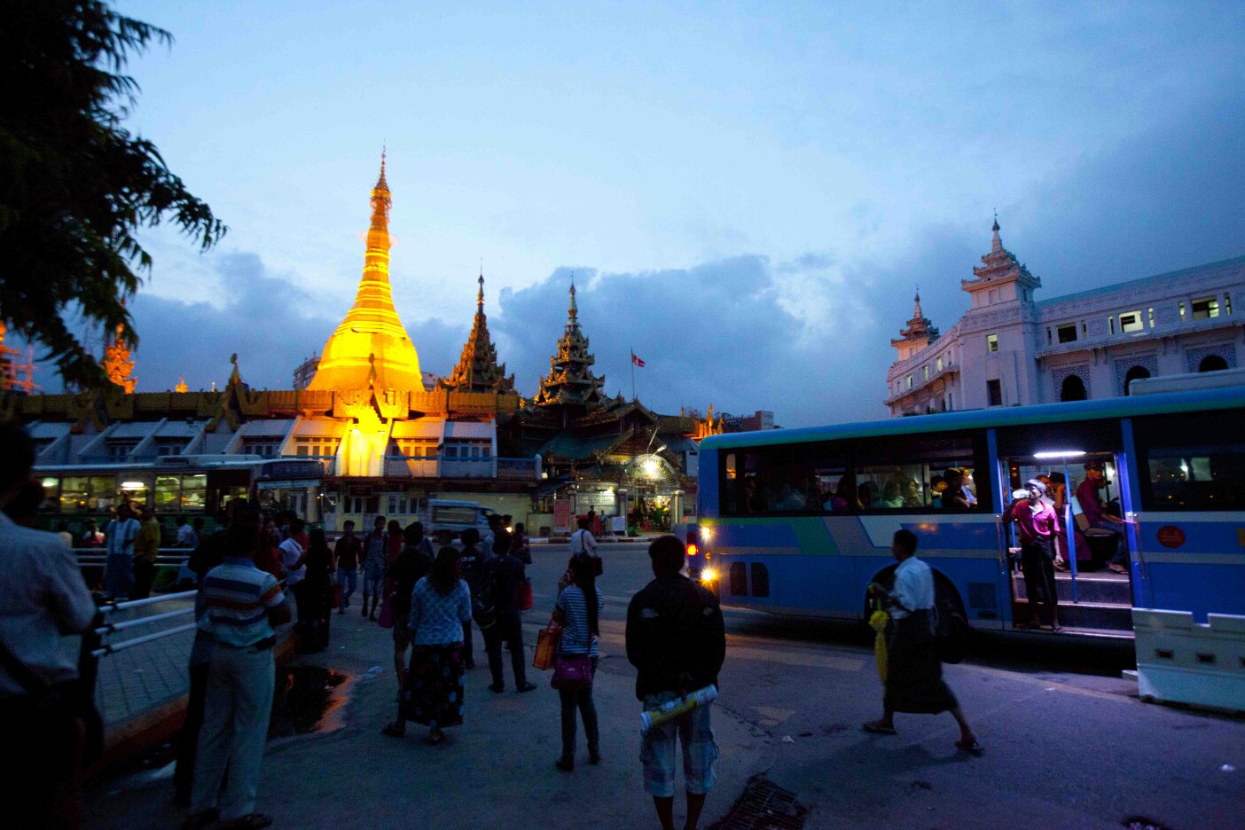 ရန္ကုန္ည (ဓာတ္ပုံ)