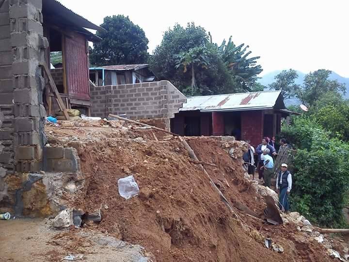 မိုးကုတ္ ေျမၿပိဳမႈ ၄ ဦးေသဆံုး ၂ ဦး ဒဏ္ရာရ