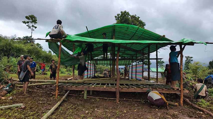 ကရင်နီစစ်ရှောင်ကလေးငယ်များအတွက် အရေးပေါ်စာသင်ကျောင်း ဖွင့်လှစ်