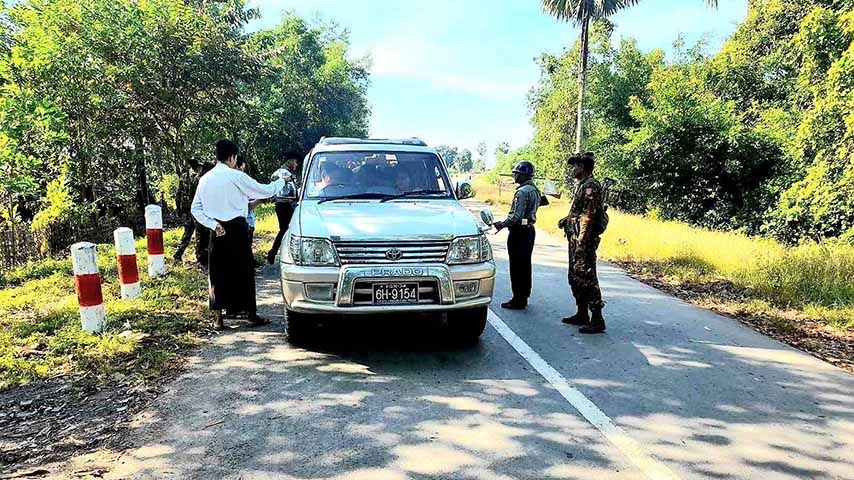 သာပေါင်းတွင် စစ်အာဏာရှင်တပ်က ကုန်ပစ္စည်းများ လုယက်ယူနေ