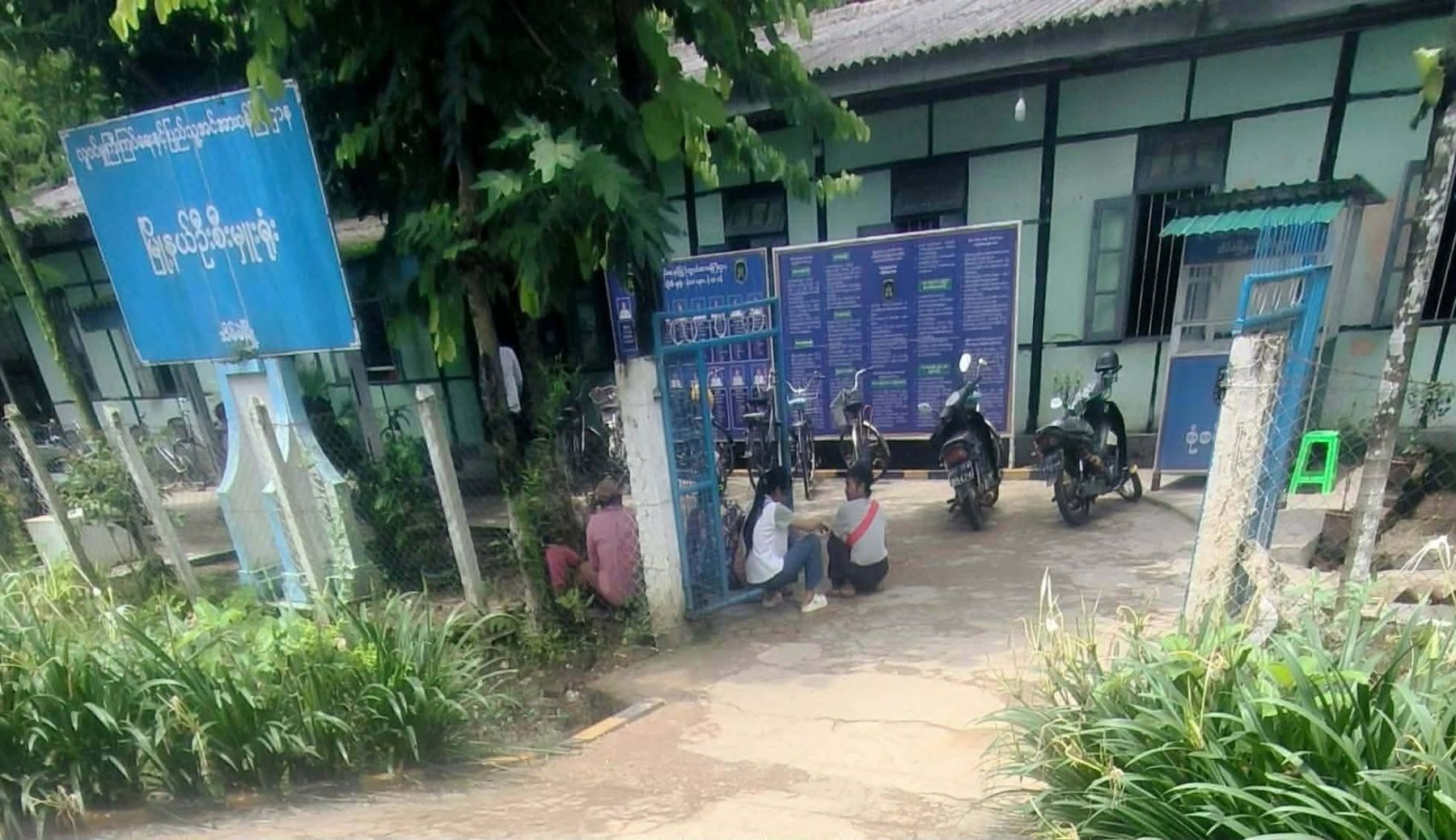 အိမ်မဲ လဝက ငွေတောင်းကြမ်းနေသဖြင့် ပြည်သူများ အခက်ကြုံ 