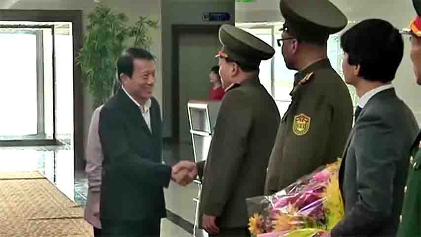 ဗီယက်နမ်ပြည်သူ့လုံခြုံရေးဝန်ကြီး  မြောက်ကိုရီးယားသွား