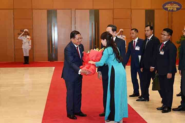 စစ်အာဏာရှင်၏ ဗီယက်နမ်ခရီးစဉ် (Photo : PPIB)