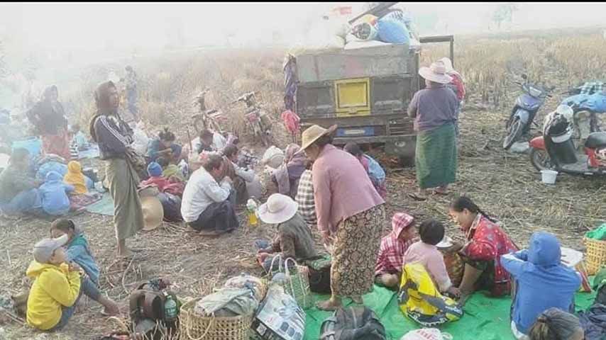 စစ်ဘေးရှောင် ပုံဟောင်း (Photo : DVB)