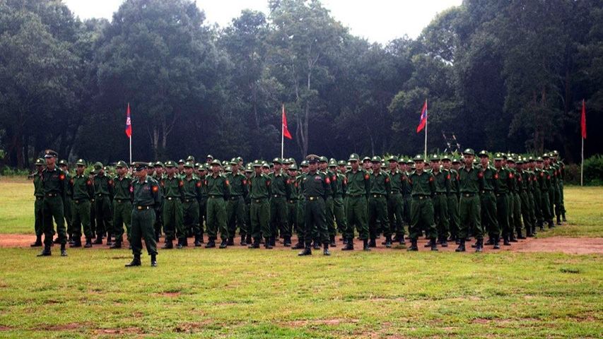 ရေဦးတွင် ပေါ်တာဆွဲခံရသူ လူငယ် ၇ ဦး အစောင့်များကို ထိုးကြိတ်ပြီး ထွက်ပြေး