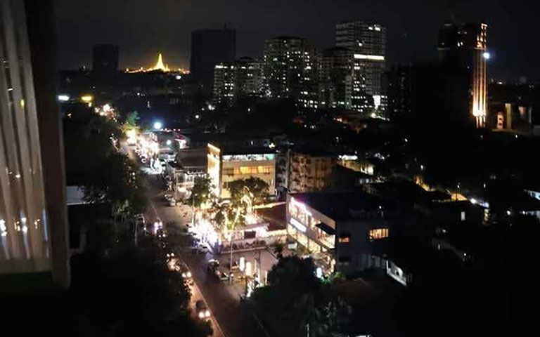 ရန်ကုန်တွင် မီးပြတ်ချိန်များသော်လည်း မီတာခ အဆမတန်မြင့်တက်သဖြင့် မြို့ခံများ အခက်တွေ့